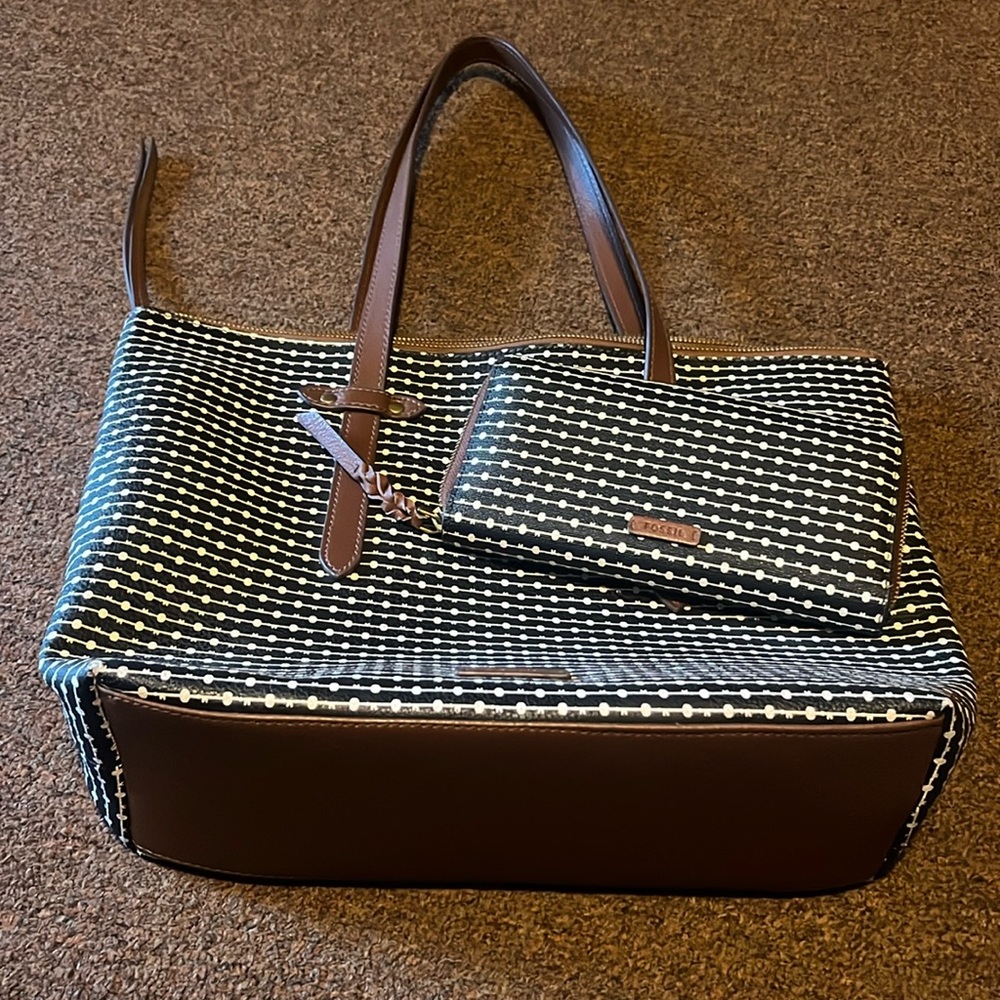 Fossil Handbag And Matching Wallet - image 1